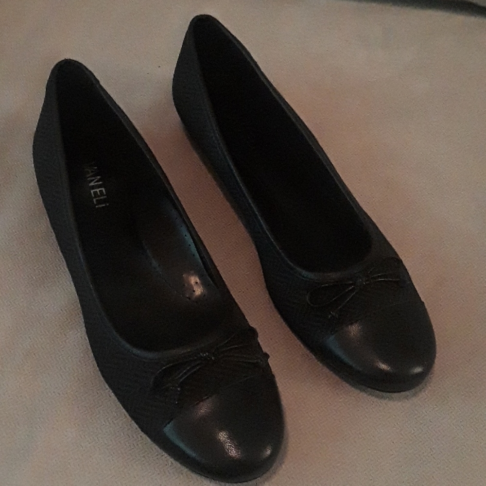 Vaneli Black Leather & Fabric Flats 9.5 N